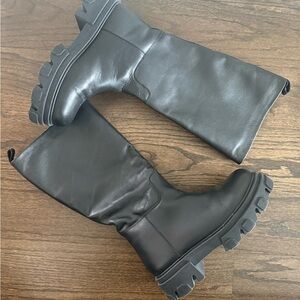 Black Chunky Sole Women's Boots